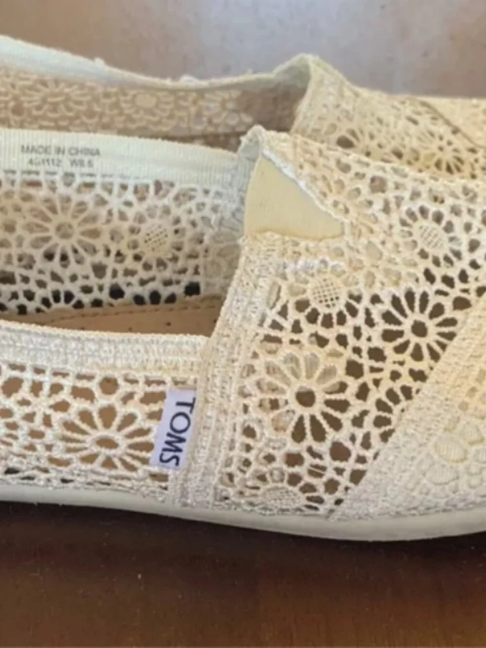 TOMS summer lace slip on shoes W8.5
